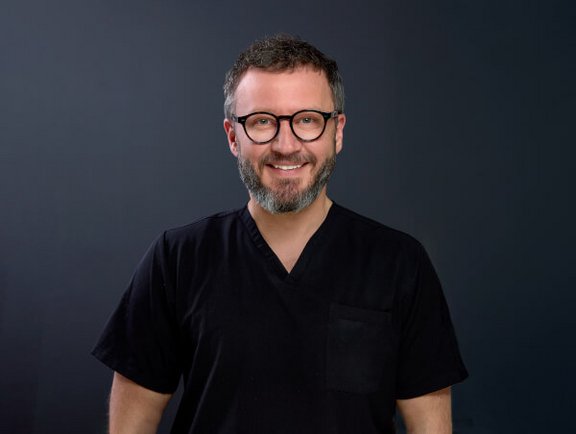 dr_igor_schwab.jpg